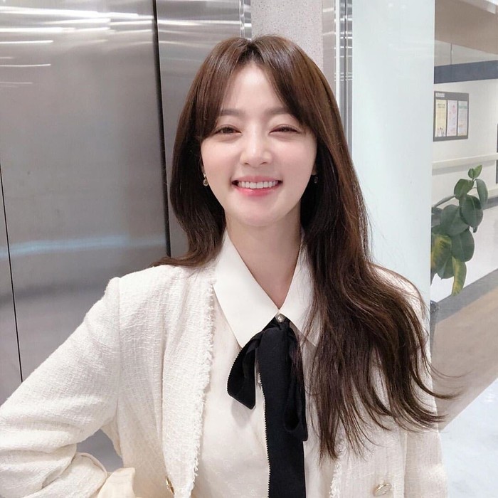 Drama 'Fight For My Way' juga sukses mengantarkan Song Ha Yoon untuk menerima penghargaan 'Excellent Actress' di ajang 10th Korea Drama Awards di tahun 2017 lalu./ Foto: instagram.com/channel.ena.d