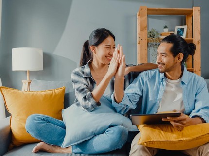 Jarak Usia Ideal Pasangan Suami Istri agar Hubungan Langgeng Menurut Pakar