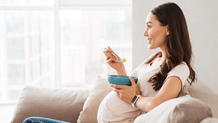 10 Resep Sup Enak dan Sehat untuk Ibu Hamil, Nutrisi Terbaik untuk Janin Salah satu cara yang lezat dan sehat untuk memenuhi kebutuhan nutrisi ibu hamil adalah dengan mengonsumsi berbagai jenis sup. Berikut beberapa resepnya.