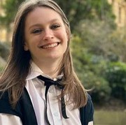 Jadi Tunawisma di Usia 16 Tahun, Perempuan Ini Sukses jadi Mahasiswa di Universitas Oxford! Ini Kisahnya