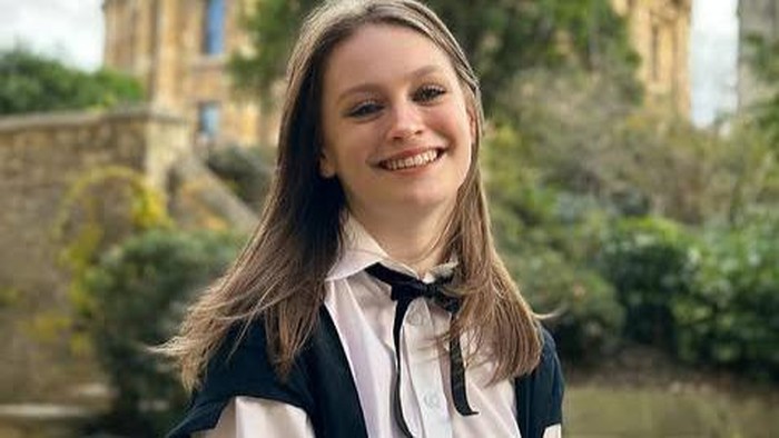 Jadi Tunawisma di Usia 16 Tahun, Perempuan Ini Sukses jadi Mahasiswa di Universitas Oxford! Ini Kisahnya