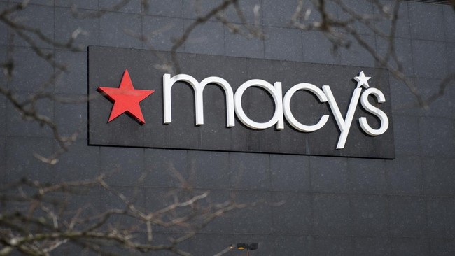 Jaringan pusat perbelanjaan Macy's bakal melakukan pemutusan hubungan kerja (PHK) terhadap 2.350 karyawan di Amerika Serikat.