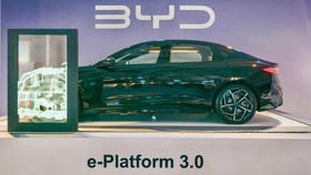 FOTO: BYD Resmi Masuk Indonesia Bawa Investasi Rp20 Triliun