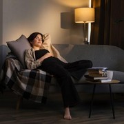 5 Rutinitas di Malam Hari Sebelum Tidur Ini Bisa Bikin Perut Rata, Tertarik Coba?
