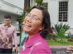 Ditanya Lagi soal Kabar Mundur dari Kabinet, Sri Mulyani Senyum Saja