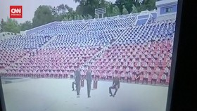 VIDEO: ABG Korut Dihukum Kerja Paksa Akibat Ketahuan Nonton Drakor