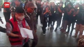 VIDEO: Kejaksaan Agung Tahan Crazy Rich Surabaya Budi Said