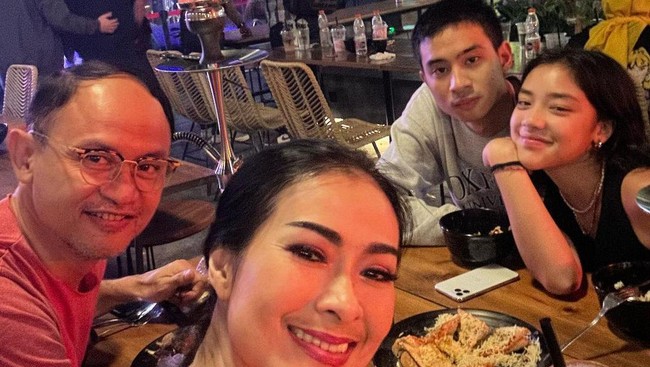 Hal Terseram bagi Iis Dahlia adalah saat Anak-anak semakin Dewasa, Kenapa?