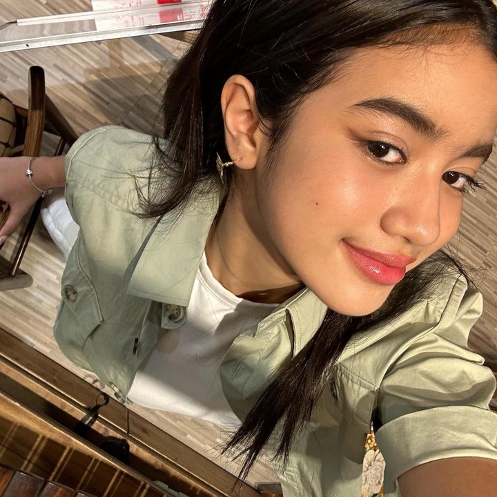 <p>Eksistensinya pun berhasil menyita perhatian industri K-Pop. Mengutip dari media Korea <em>YTN,</em> Jenna Norodom pernah dilirik bahkan mendapatkan tawaran casting dari seorang CEO agensi, Na Yoon Jung.(Foto: Instagram @jnnanrdm)<br /><br /><br /></p>