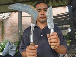 Pande Besi Legendaris di Jombang, Ketajaman Produknya Bertahan Sampai Habis