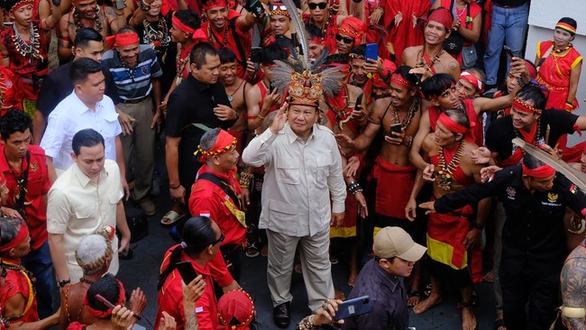 Pimpinan Pasukan Merah TBRR Panglima Jilah titip beberapa pesan ke capres nomor urut 2 Prabowo Subianto.