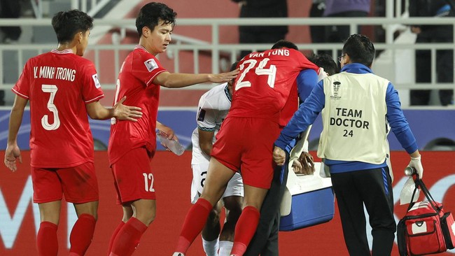 Penyerang Vietnam Nguyen Van Tung jadi sosok disorot saat kalah 0-1 dari Timnas Indonesia dalam laga lanjutan Grup D Piala Asia 2023, Jumat (19/1).