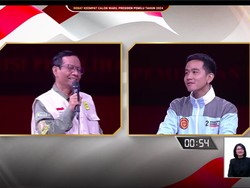 Saling Balas Mahfud-Gibran: Pertanyaan Receh hingga Permintaan Maaf