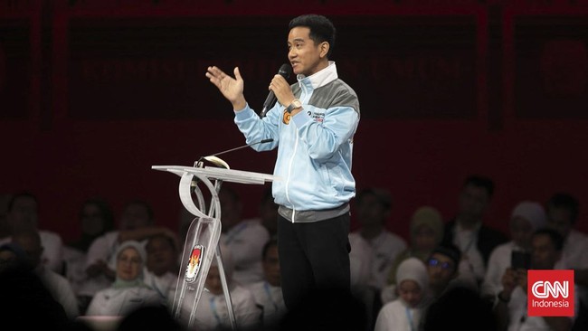 Gibran Rakabuming Raka meminta agar Mahfud MD tidak memberikan narasi ketakutan kepada masyarakat soal food estate dan ketahanan pangan.