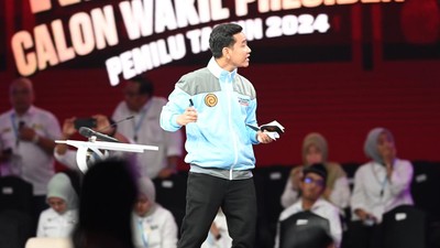 Gibran paling banyak mendapat sentimen negatif dari netizen di antara para cawapres lainnya saat debat pilpres keempat, Minggu (21/1) malam. Cek sebabnya.