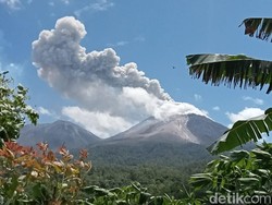 Sejarah Letusan Gunung Lewotobi Laki-laki dari Masa ke Masa