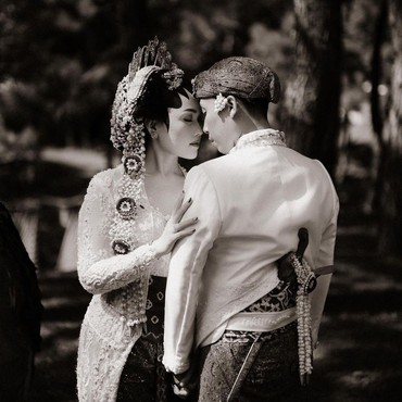 Sempat Jadi Transgender, Teman Milendaru Resmi Menikahi Pacar Wanita