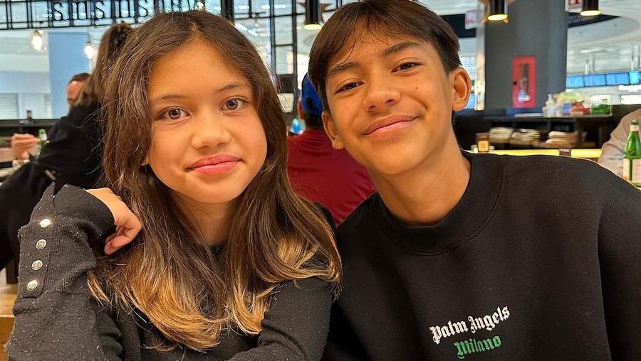Anak Nana Mirdad dan Andrew White