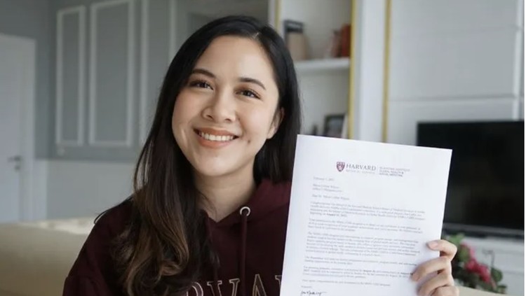dr Maria Cellina Wijaya