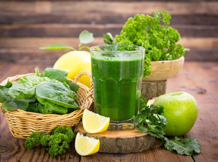 7 Jus Campuran Sayur dan Buah untuk Mencerahkan Kulit dan Menghilangkan Jerawat