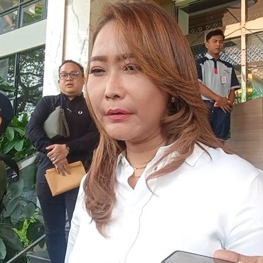 Inul Daratista Tuai Pro & Kontra Gegara Cara Bagi-bagi THR di Kampung Halaman