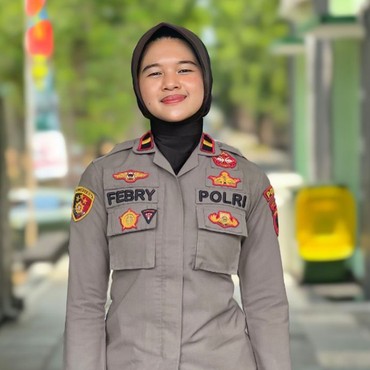 Sosok Ipda Febryanti Mulyadi Polwan Berhijab & Termuda yang Berusia 23 Tahun