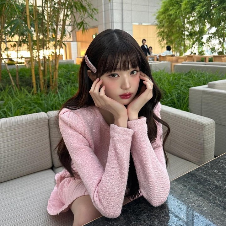 <p>Datang dari IVE lagi, posisi ke-5 dipegang oleh Jang Wonyoung. Meraih peringkat ke-1 dalam acara survival grup vokal <em>Produce 48</em>, Idol Kpop wanita ini meraih suara sebanyak 8,75 persen. (Foto: Instagram @for_everyoung10)</p>