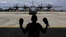 FOTO: Pendaratan Pesawat Baru C-130J Super Hercules untuk Alutsista RI