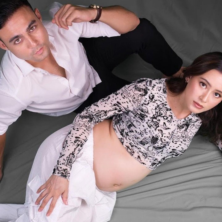 <p>Kehamilan Laura terbilang lancar, bahkan model keturunan Prancis ini tetap aktif berolahraga. Saat ini kehamilan Laura telah memasuki trimester 2. Wah, sedikit lagi Laura dan Indra resmi menjadi orang tua, Bunda. (Foto: Instagram: @laura_theux)</p>