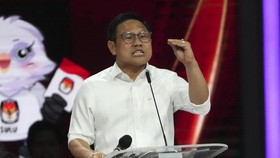 Cak Imin Angkat Suara soal Iriana Salam 2 Jari dari Mobil Presiden