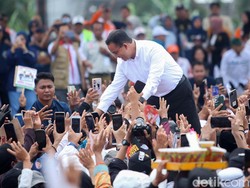 Anies Gelar Kampanye di Bekasi, Simpatisan Penuhi GOR Cikarang
