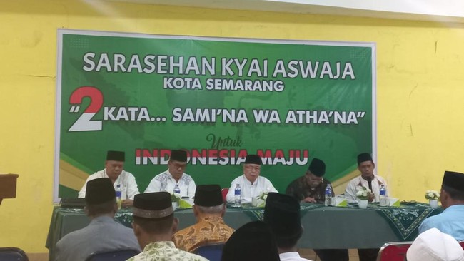 Rais Syuriyah PCNU Kota Semarang, KH Hanief menerangkan amanat dari PBNU yang disampaikan beberapa waktu lalu di Magelang terkait pemenangan Pilpres 2024.