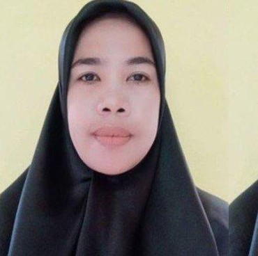 Sosok Guru Honorer yang Ngaku Dipecat Lewat WA gegara Lulusan D2