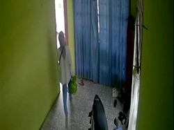 Wanita Berhijab Terekam CCTV Curi 3 Tabung Gas di Kosan Bengkulu