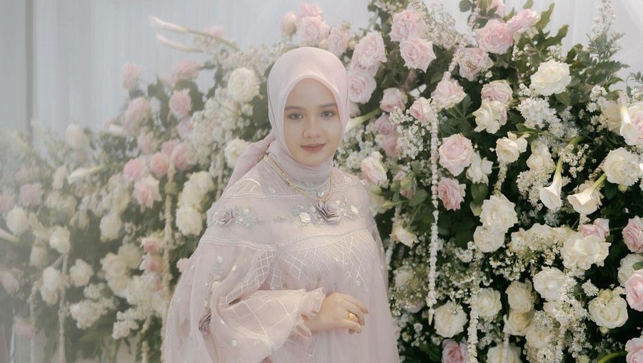 Ayu Chasna