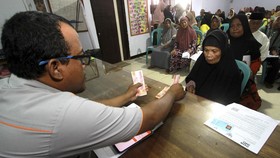 Bansos Baru Jokowi Rp11 T Dirapel Tiga Bulan, Cair Sekaligus Februari