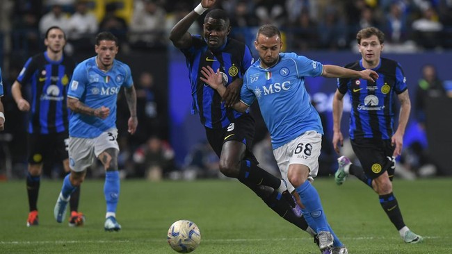 Napoli akan menjamu Barcelona dalam leg pertama babak 16 besar Liga Champions. Berikut fakta menarik jelang laga tersebut.