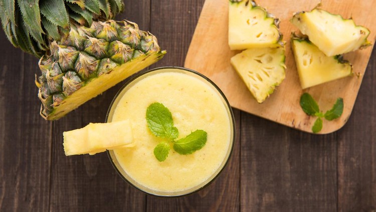 Ilustrasi smoothies nanas Ilustrasi smoothies nanas