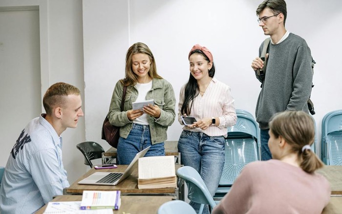 5 Strategi Networking untuk Fresh Graduate, Wajib Tahu!