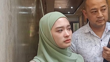 img-title Kedua Anak Sakit, Inara Rusli Patah Hati hingga Bahas Kematian