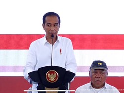 Jokowi Semangati Seluruh Anak untuk Sekolah: Bapak Saya Dulu Orang Tak Punya