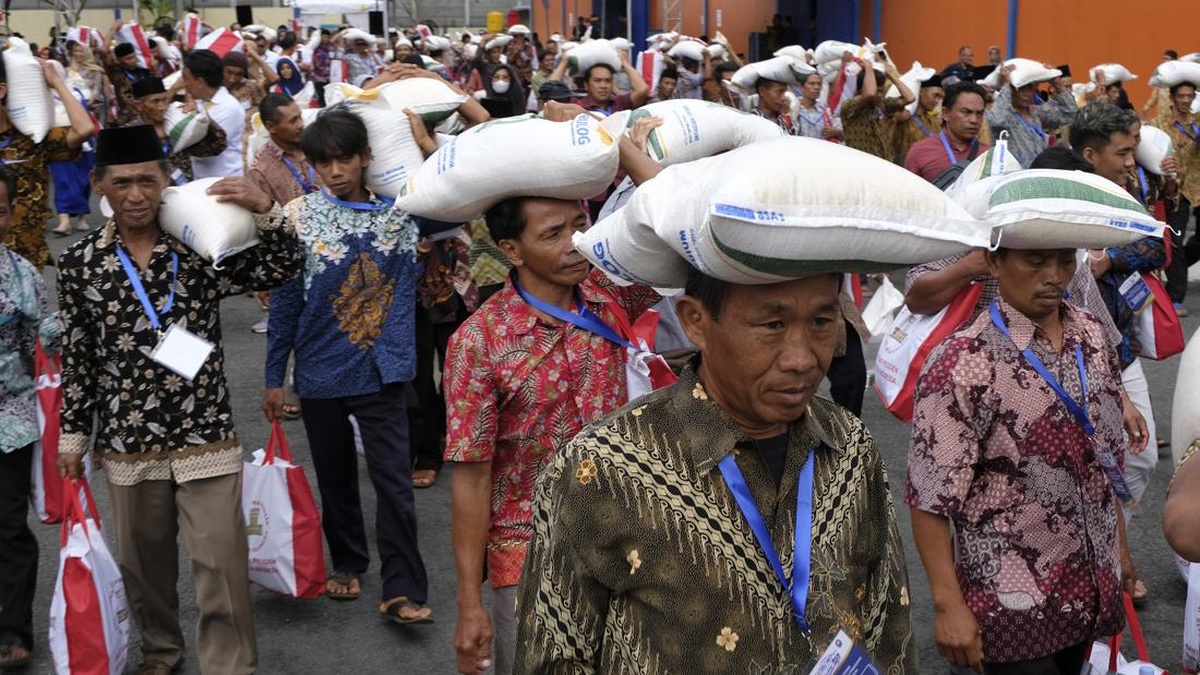 Pemerintah Siapkan Subsidi Beras 30 Kg bagi 33 Juta Warga Miskin