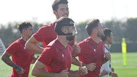 FOTO: Penampakan Jordi Amat Pakai Topeng Jelang Indonesia vs Jepang