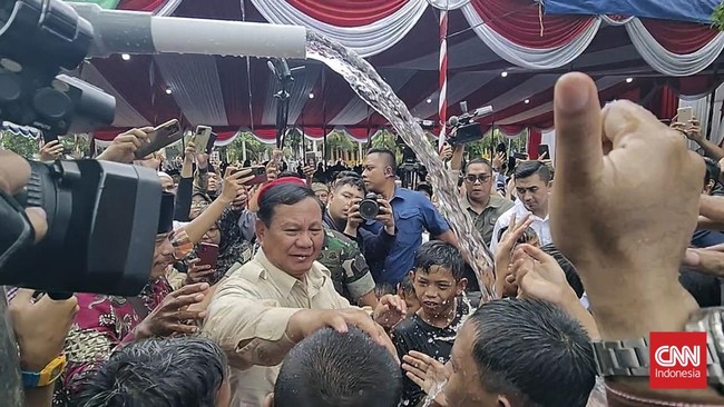 Menhan Prabowo Subianto mengatakan 15 sumber air bersih di Bangkalan, Madura bisa bermanfaat bagi 3.554 kepala keluarga.