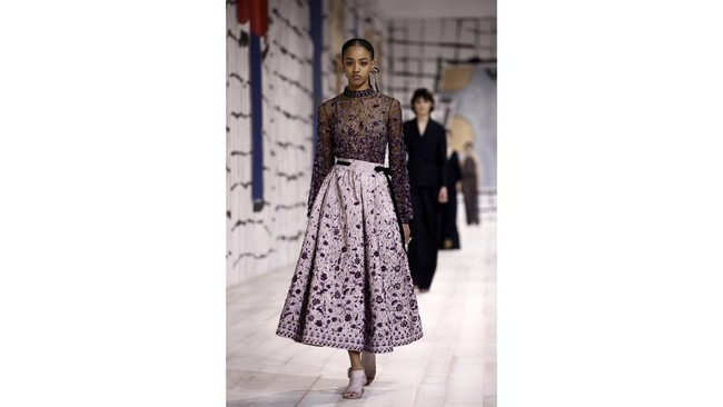 FOTO: Pancaran Aura Dior Haute Couture