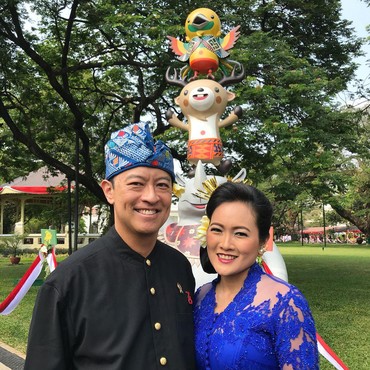 Jadi Jubir Anies-Cak Imin, 7 Potret Thomas Lembong Bahagia Bareng Istri