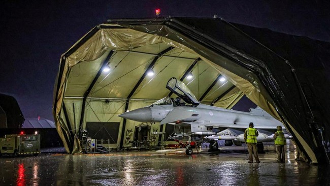 Saudi menerapkan berbagai langkah cegah AS gunakan wilayah darat dan udaranya untuk serang milisi Houthi di Yaman.