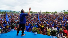 Zulhas Keliling Papua, Sampaikan Salam Cinta dari Jokowi