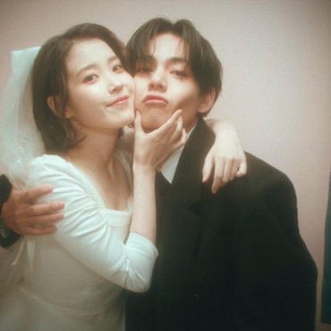 Lirik Lagu Terjemahan Love Wins All - IU