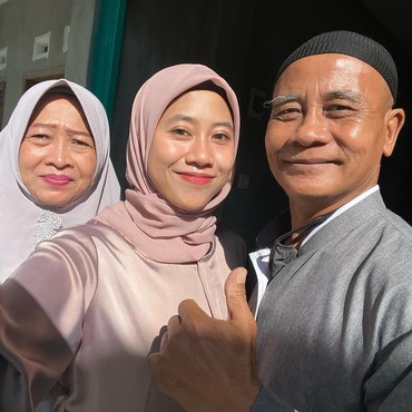 Tulis Pesan Pilu untuk Alm Ayah, Atlet Voli Megawati: di Titik Sekarang Aku...